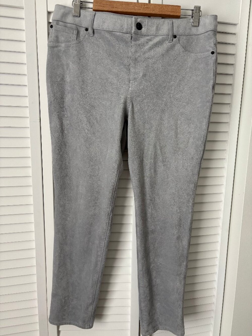 CHICOS Faux Suede Bootcut Ankle Pants - Light Grey - Size 1.5 .